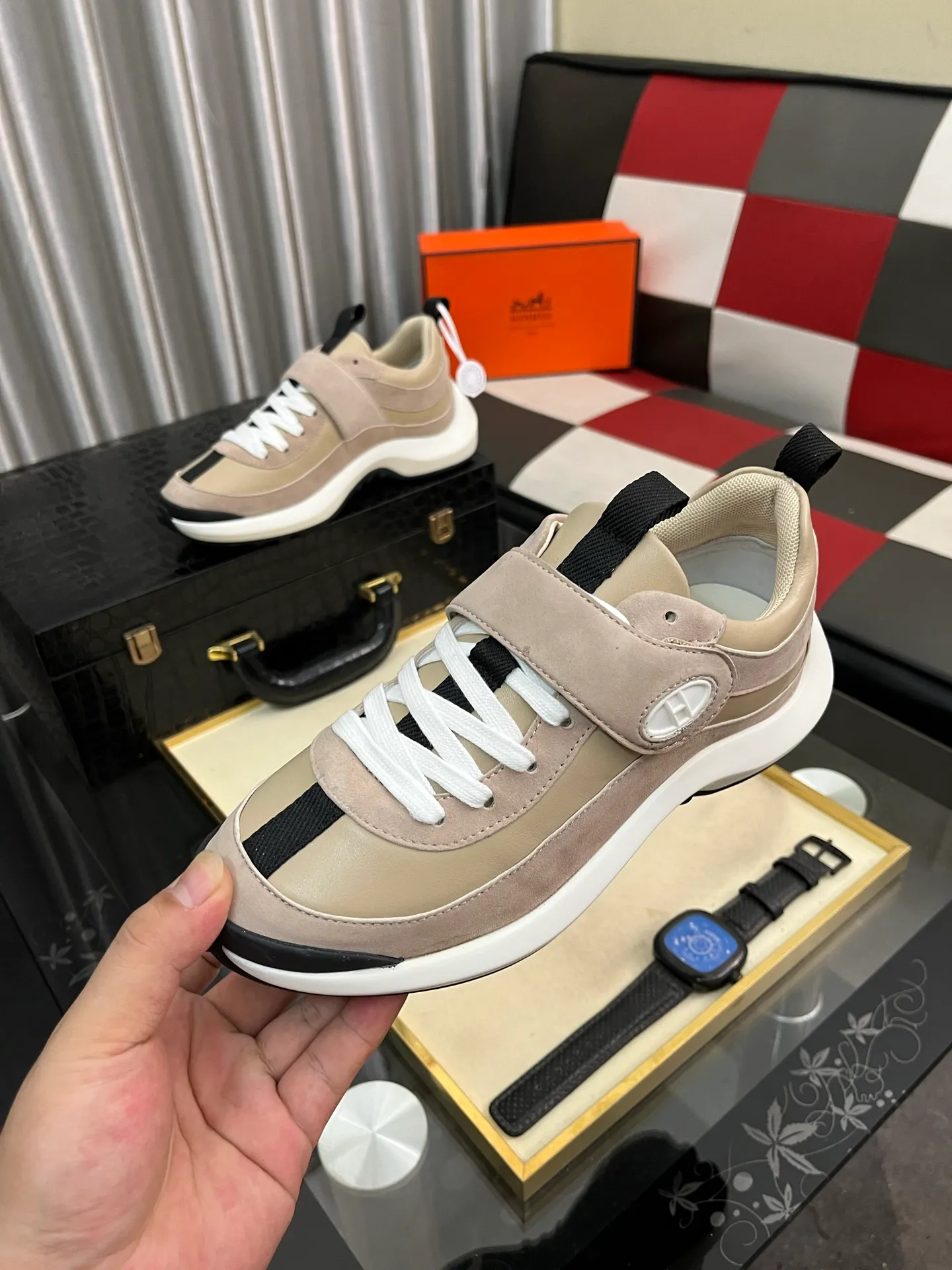 Men's shoes 💰660⌚️⌚️【HERMES】Hermès - High-end quality original order·Casual sports shoes -Upper: 🔝Nappa calfskin, suede calfskin, shoe body sewn brand ´H´ totem, tongue brand logo cloth label -Inner: water-dyed cowhide -Outsole: ultra-light TPU foam rubber; two-color molded outsole -Ultra-high quality control and fine workmanship: outstanding (high-end, noble and classy) -Size: 36-44 (45, can be customized)